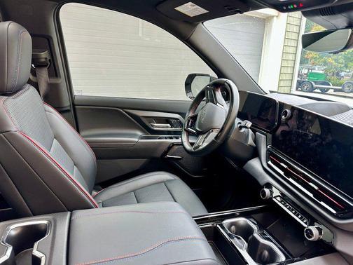 2025 Chevrolet Silverado EV RST