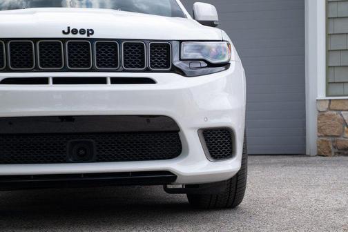 Ivory White 2020 Jeep Grand Cherokee Trackhawk