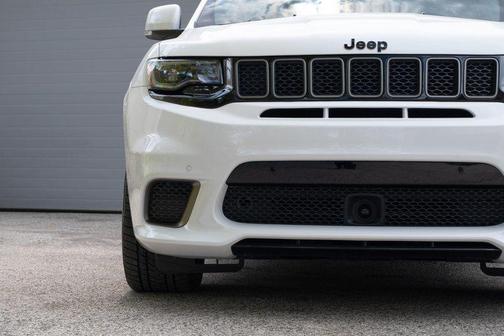 Ivory White 2020 Jeep Grand Cherokee Trackhawk