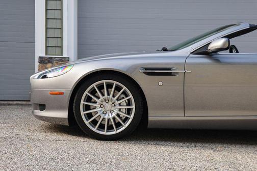 2006 Aston Martin DB9 Volante