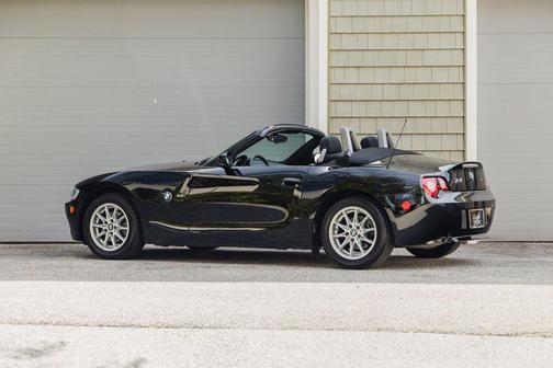 2005 BMW Z4 2.5i Roadster