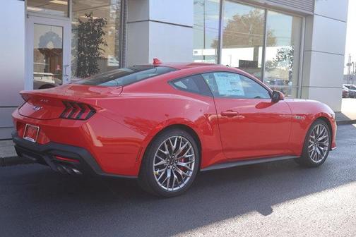 2024 Ford Mustang 