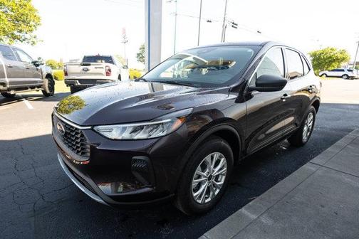 Cinnabar Red Metallic 2023 Ford Escape Active