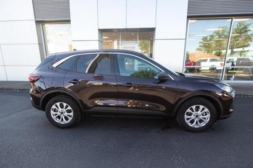 Cinnabar Red Metallic 2023 Ford Escape Active