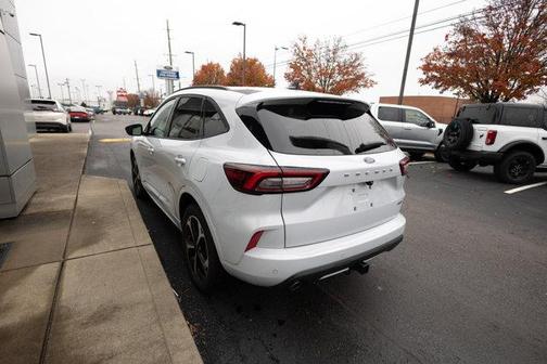 2025 Ford Escape ST-Line Elite