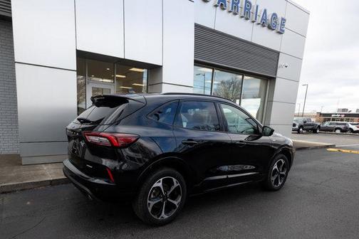 2025 Ford Escape ST-Line Elite