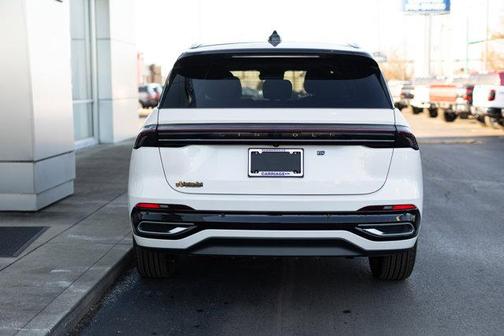 2025 Lincoln Nautilus Reserve