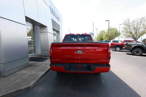 Rapid Red Metallic Tinted Clearcoat 2024 Ford F-150 XLT