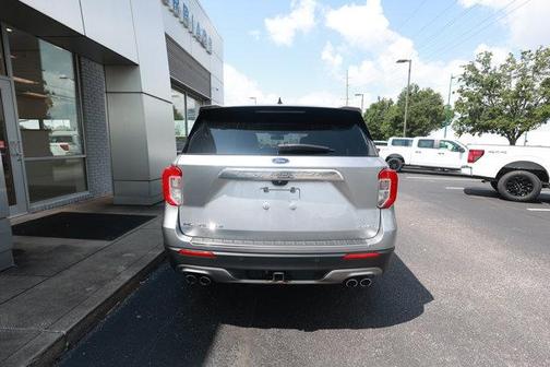 Silver 2021 Ford Explorer Platinum