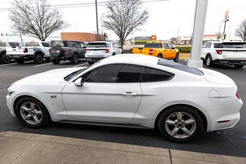 2017 Ford Mustang V6
