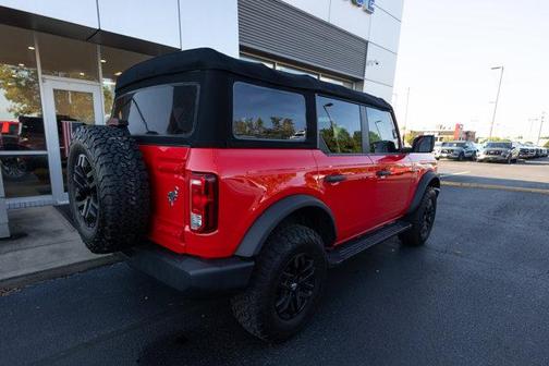 2023 Ford Bronco Base