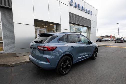 2025 Ford Escape ST-Line Elite