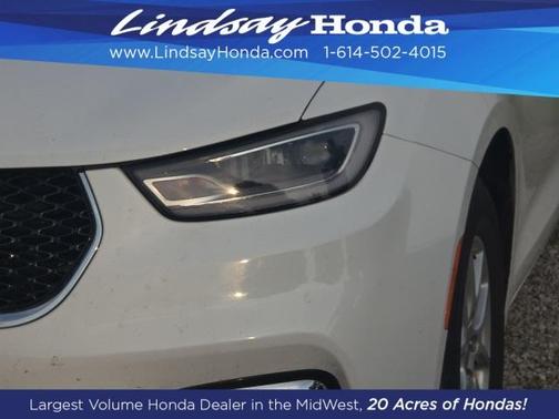 2023 Chrysler Pacifica Touring-L