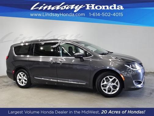 2020 Chrysler Pacifica Touring-L