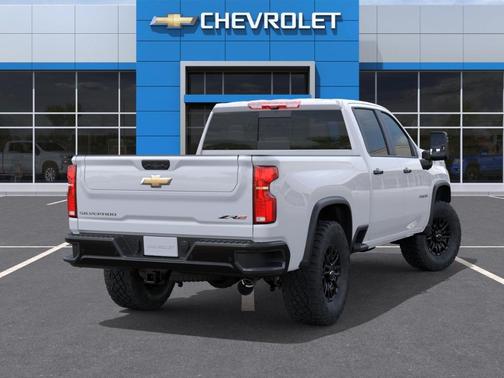Summit White 2026 Chevrolet Silverado 2500 ZR2
