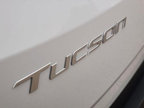 White Pearl 2026 Hyundai TUCSON Limited