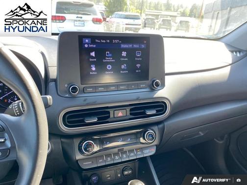 2022 Hyundai KONA SEL