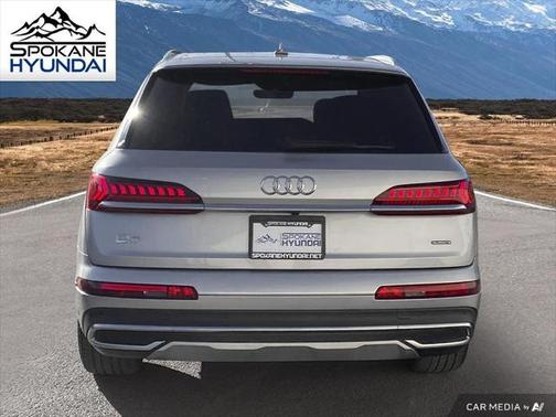 2022 Audi Q7 45 Premium