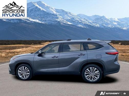2022 Toyota Highlander Platinum