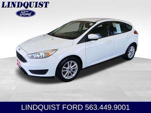 OXFORD WHITE 2015 Ford Focus SE