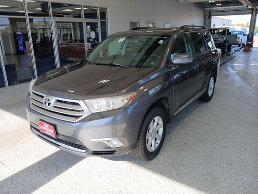 2013 Toyota Highlander SE