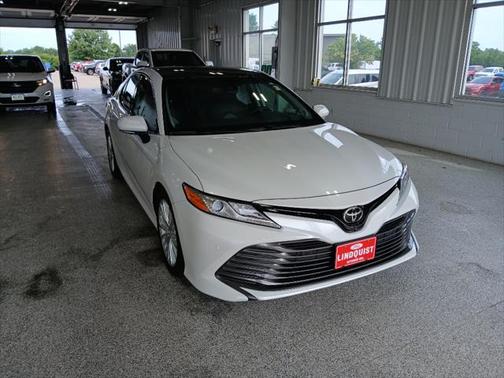 2018 Toyota Camry XLE