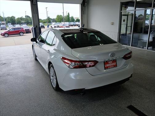 2018 Toyota Camry XLE