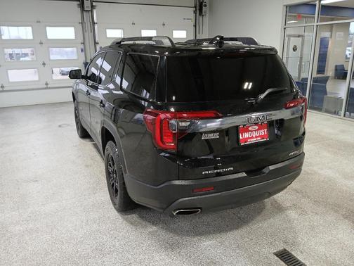 2021 GMC Acadia AWD AT4