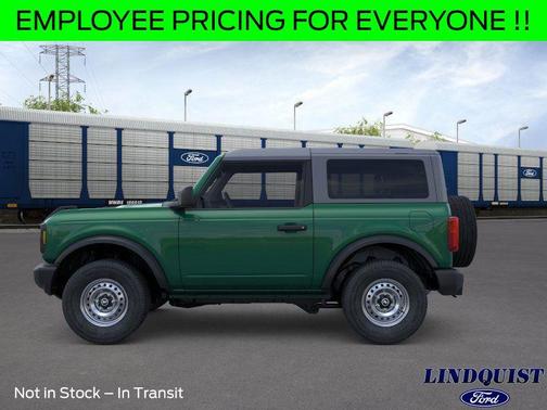 ERUPTION GREEN METALLIC 2025 Ford Bronco Base