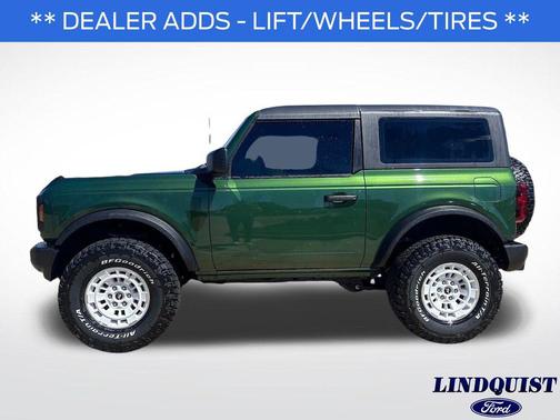 ERUPTION GREEN METALLIC 2025 Ford Bronco Base
