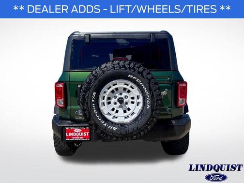 ERUPTION GREEN METALLIC 2025 Ford Bronco Base