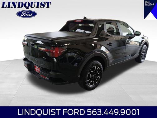 Phantom Black 2024 Hyundai SANTA CRUZ SE