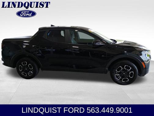 Phantom Black 2024 Hyundai SANTA CRUZ SE