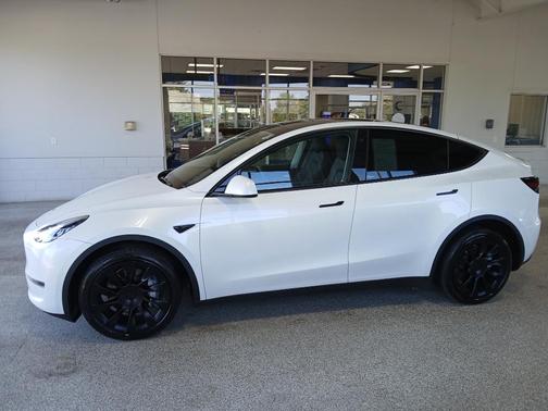 2023 Tesla Model Y Long Range Dual Motor All-Wheel Drive