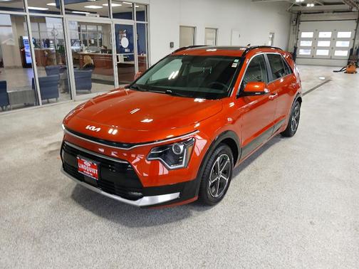 2023 Kia Niro SX