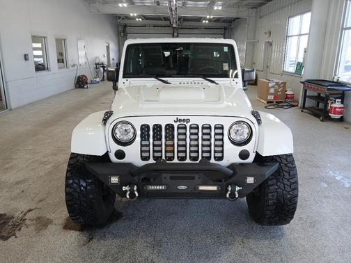 2017 Jeep Wrangler Unlimited Smoky Mountain 4x4