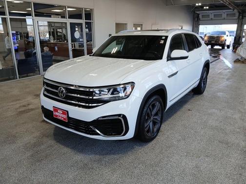 2021 Volkswagen Atlas Cross Sport 3.6L V6 SE w/Technology R-Line