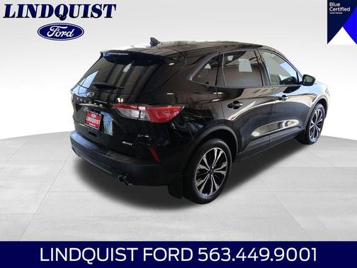 AGATE BLACK METALLIC 2022 Ford Escape SE