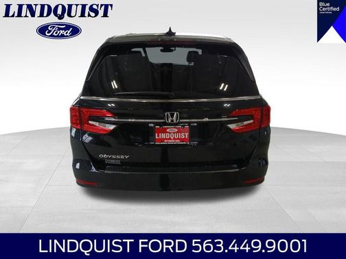 Crystal Black Pearl 2024 Honda Odyssey EX-L