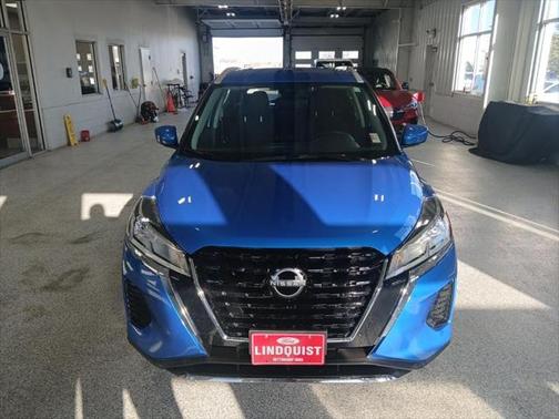 2022 Nissan Kicks SV