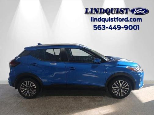 2022 Nissan Kicks SV