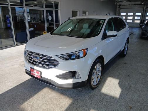 2023 Ford Edge Titanium