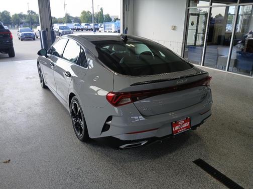 2022 Kia K5 GT-Line