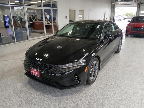 2022 Kia K5 EX