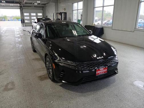 2022 Kia K5 EX