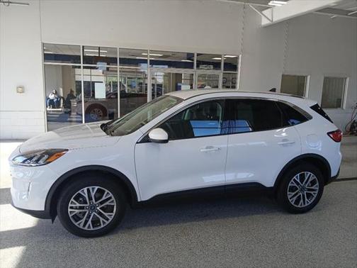 2022 Ford Escape SEL