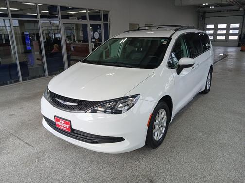 2020 Chrysler Voyager LXI