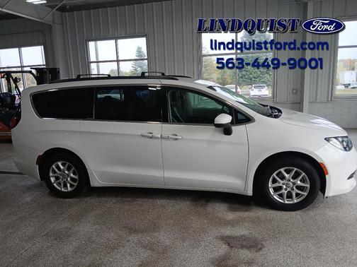 2020 Chrysler Voyager LXI
