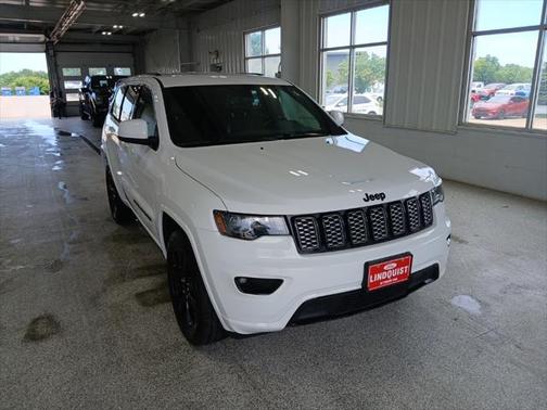 2020 Jeep Grand Cherokee Altitude