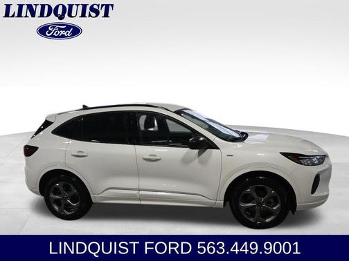 STAR WHITE METALLIC TRI-COAT 2023 Ford Escape ST-Line